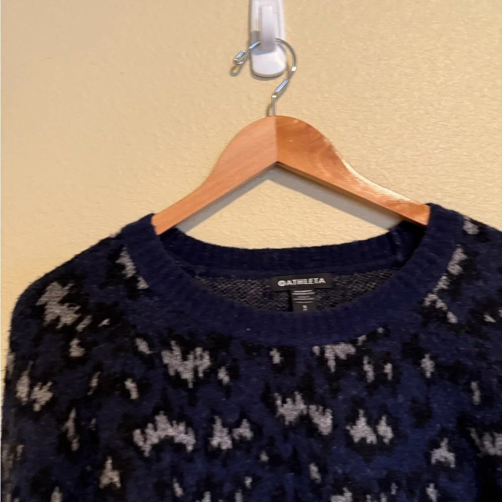 Athleta Hawthorn Textured Crew Sweater in Sahara Navy S
